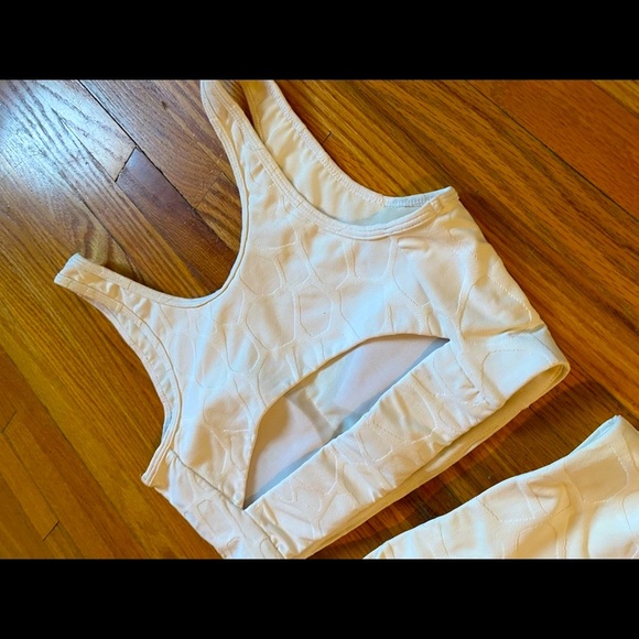 2 Piece Workout Set - Picture 4 of 4